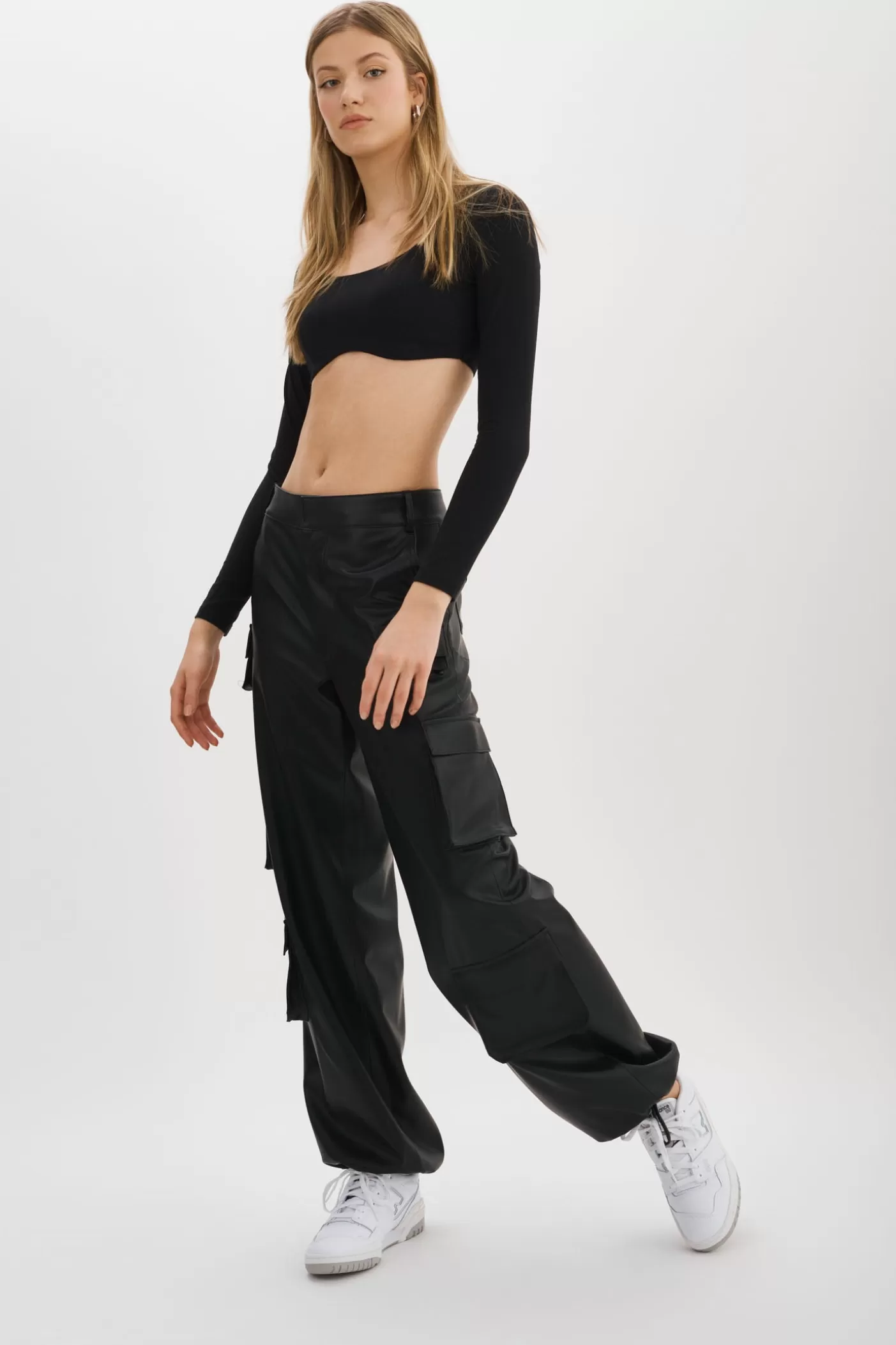 LAMARQUE BOBBI | Pantalon Cargo En Similicuir Noir Outlet