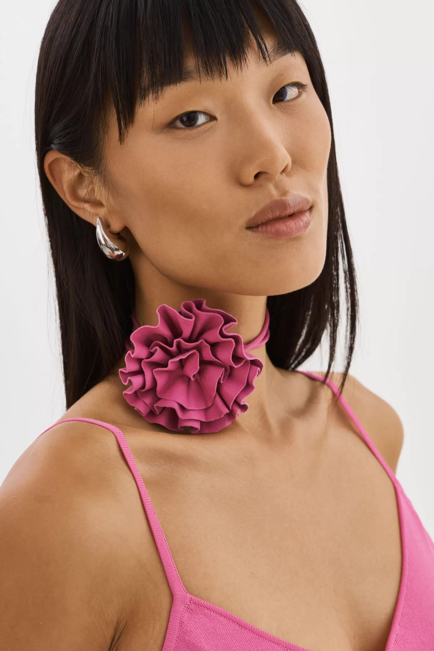 LAMARQUE GEMMA | Collier Ras Du Cou En Cuir à Rosette Super rose Cheap