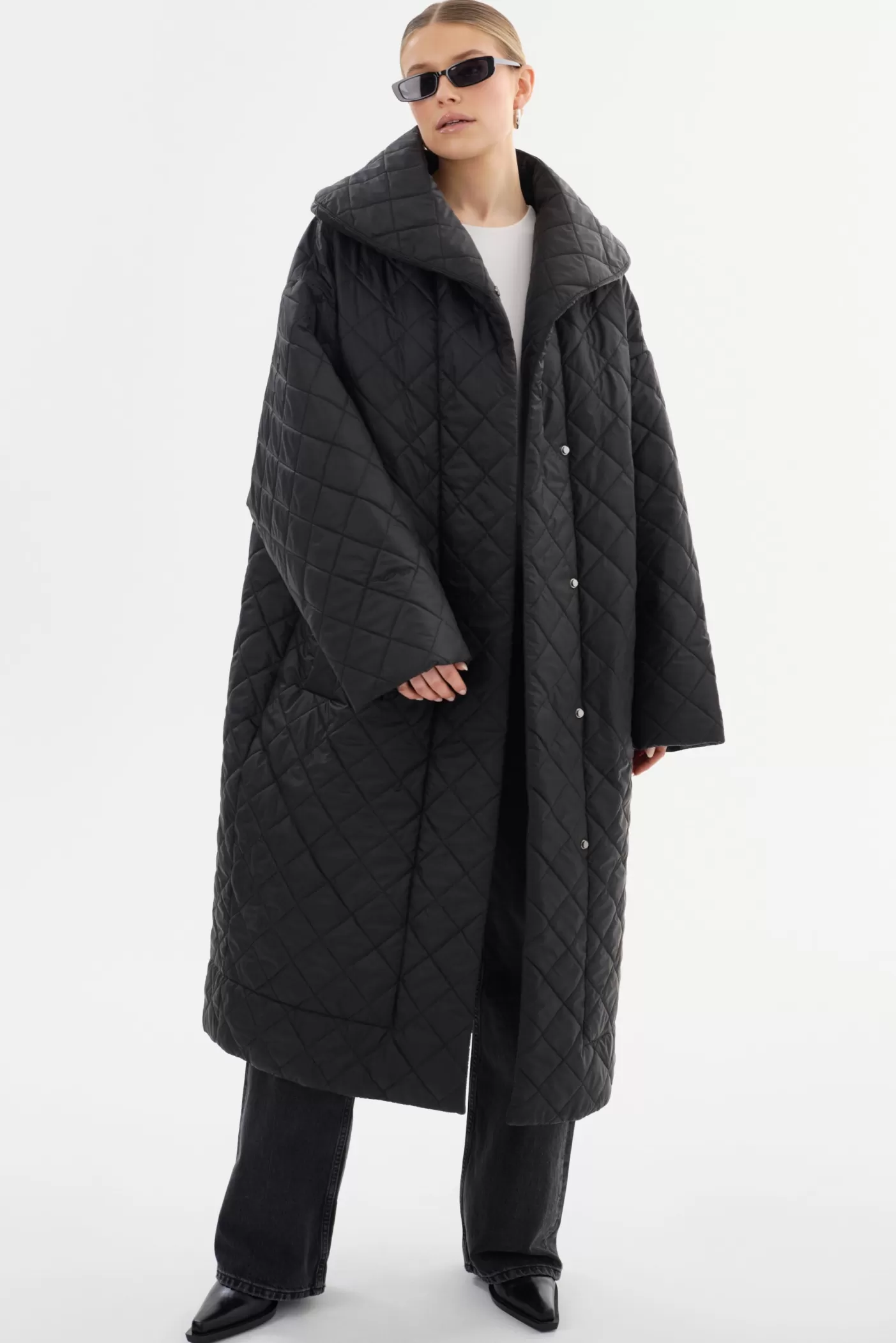 LAMARQUE HENDRIKA | Oversized Quilted Coat Black Sale