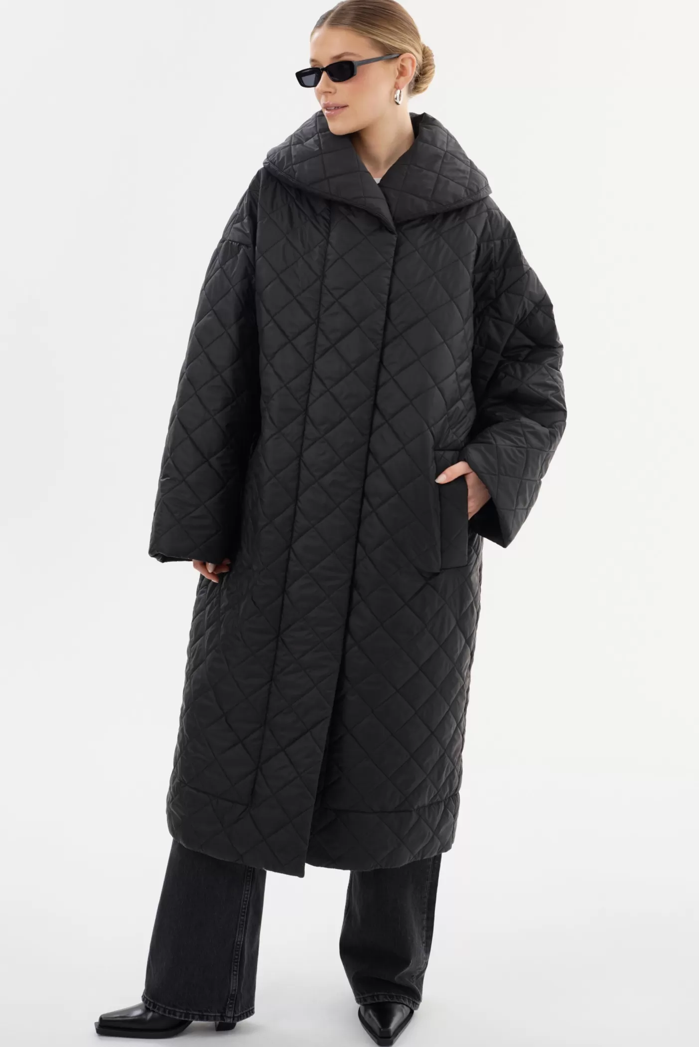 LAMARQUE HENDRIKA | Oversized Quilted Coat Black Sale