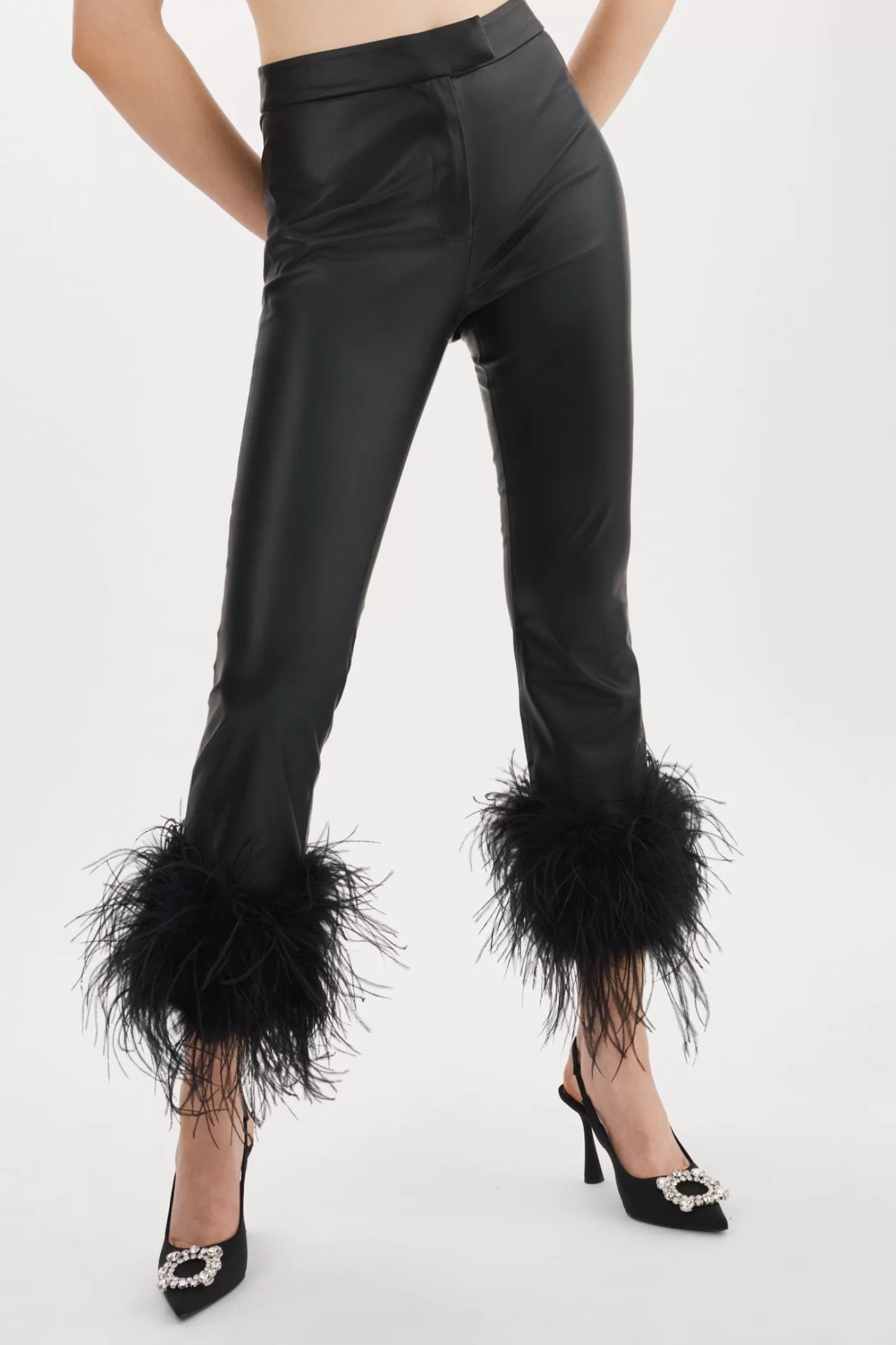 LAMARQUE PAGETTA Pantalon Court Avec Bordure En Plumes Noir New